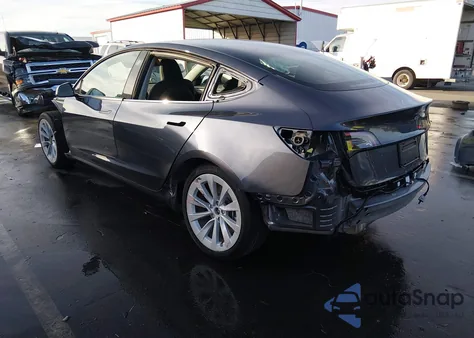 2023 Tesla Model 3 Rear-Wheel Drive z USA, uszkodzony, nr VIN 5YJ3E1EA7PF705041